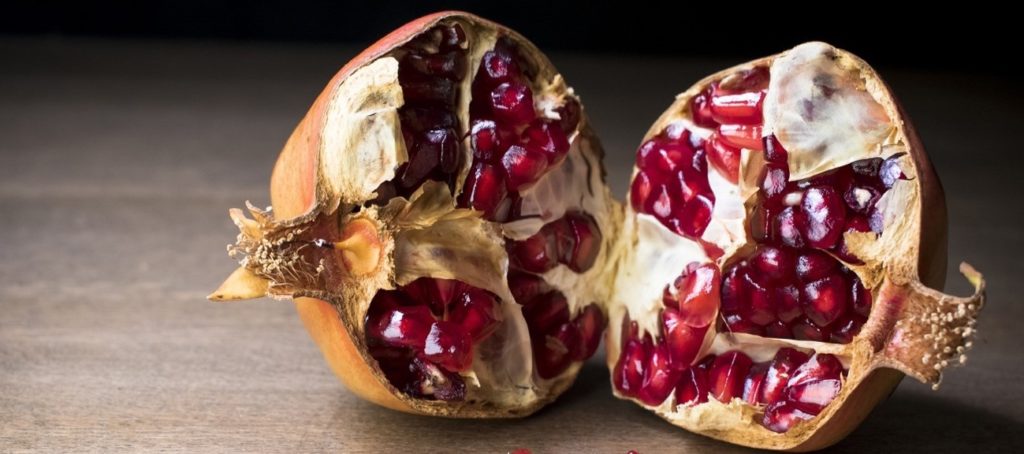 pomegranates-the-benefits-for-your-skin-and-hair